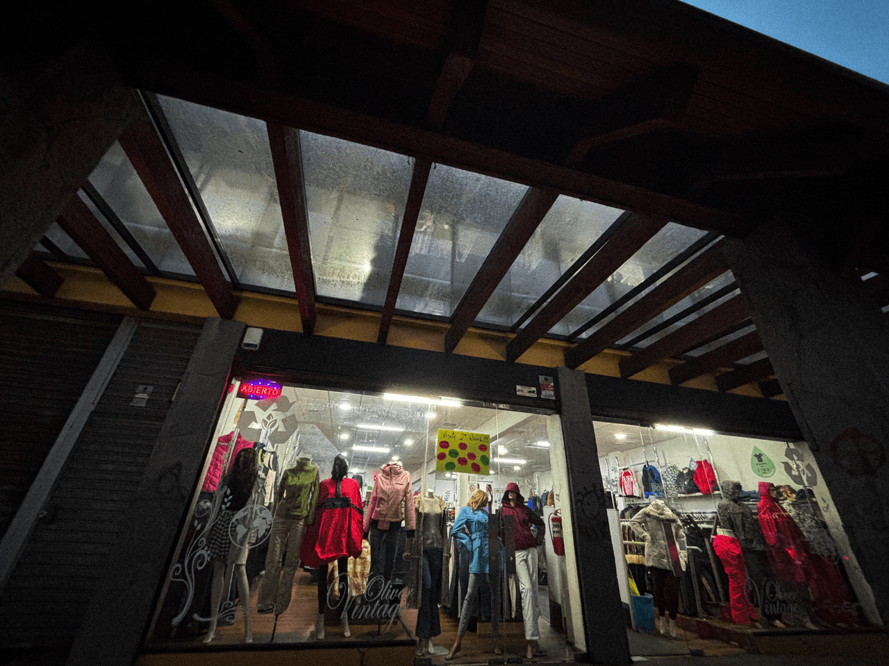 Oliver Vintage Store